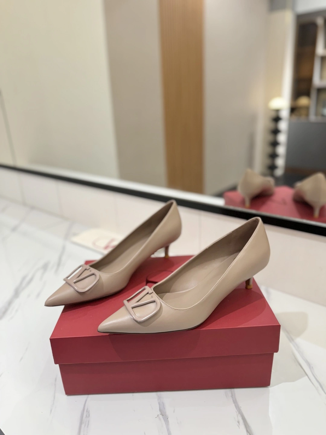 COCO-- V1859ti9o 1W2S0EN0MZFP45 Heel height：4.5CM goatskin Calfskin item:E-X138C3026